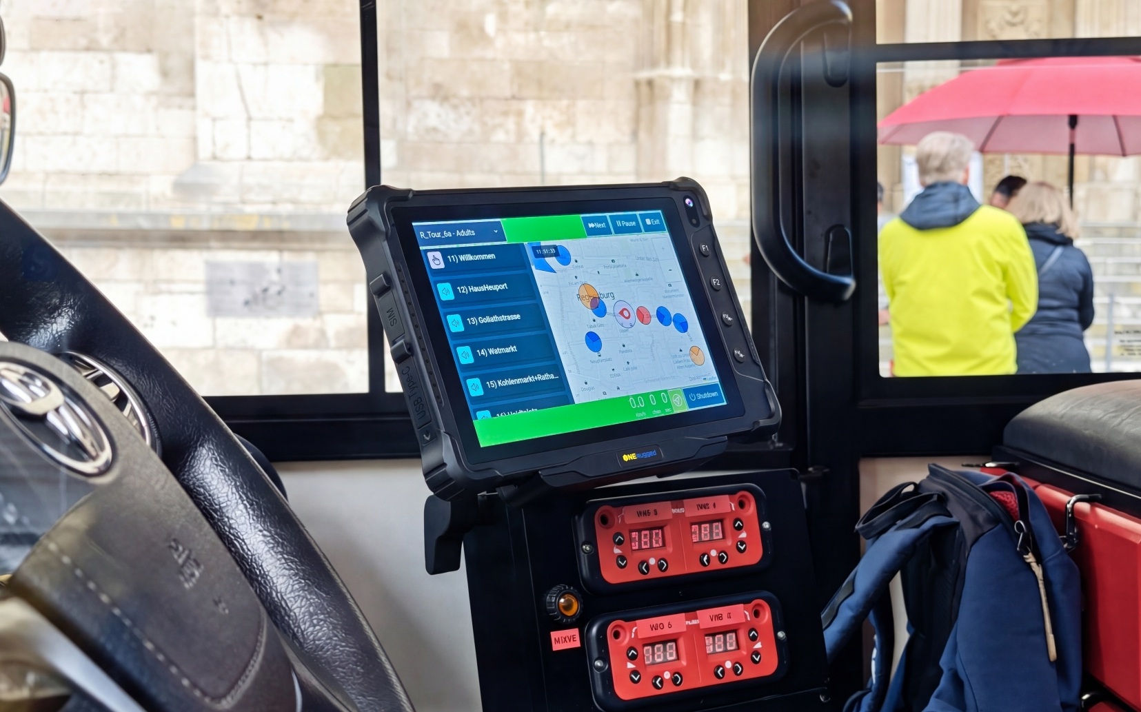 PC véhicule robuste pour bus touristiques | Étude de cas V82T
