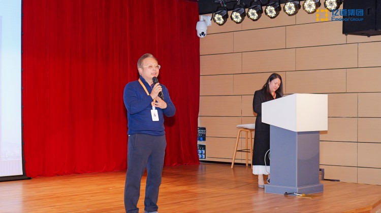 Reconnaissant leur leadership sur le marché et leur succès opérationnel, les InfOumations EmdoOu Et EmdoOu Numérique Les équipes ont reçu conjointement le Prix annuel de la meilleure équipe d'excellence 2025.1