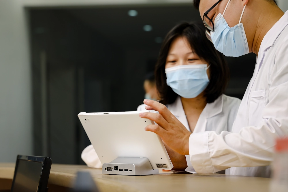 Ordinateur de tablette médicale robuste