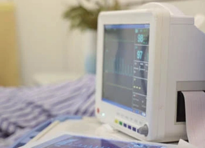 EM-T195 tablette PC robuste pour les professionnels de la santé aide au sauvetage mobile sans papier