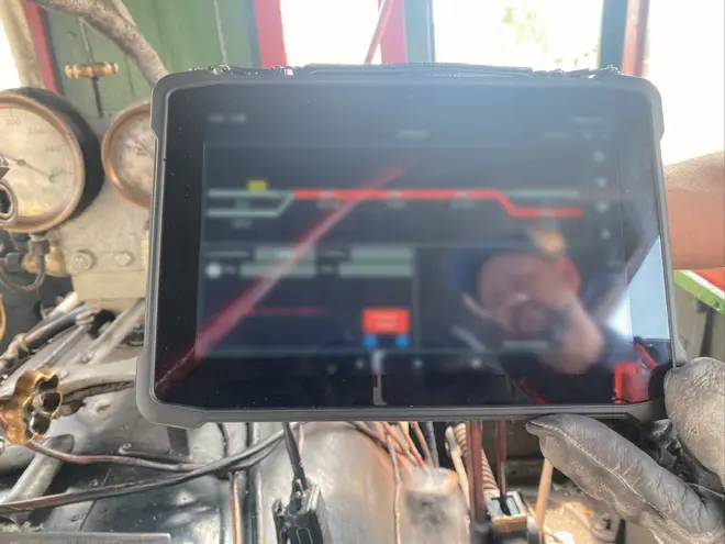 EM-T11X tablette PC robuste devient un support solide pour la sécurité ferroviaire